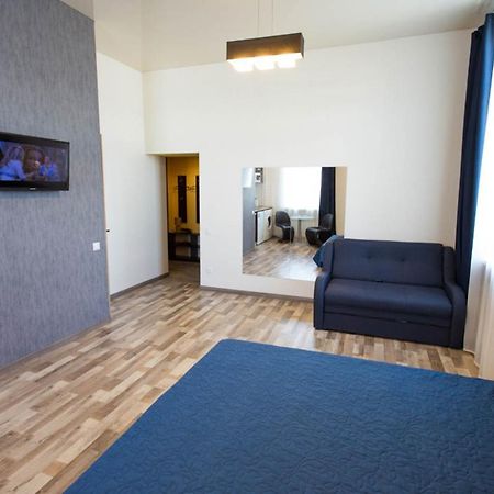 Studio Apartment In The Heart Of Kharkiv - Darvina Str. 17/2 Bagian luar foto