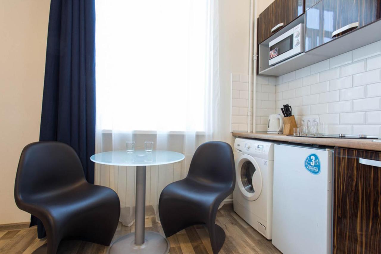 Studio Apartment In The Heart Of Kharkiv - Darvina Str. 17/2 Bagian luar foto